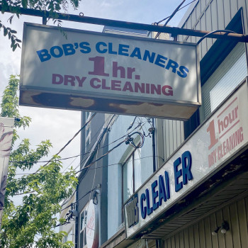 Bobs Cleaners Sign